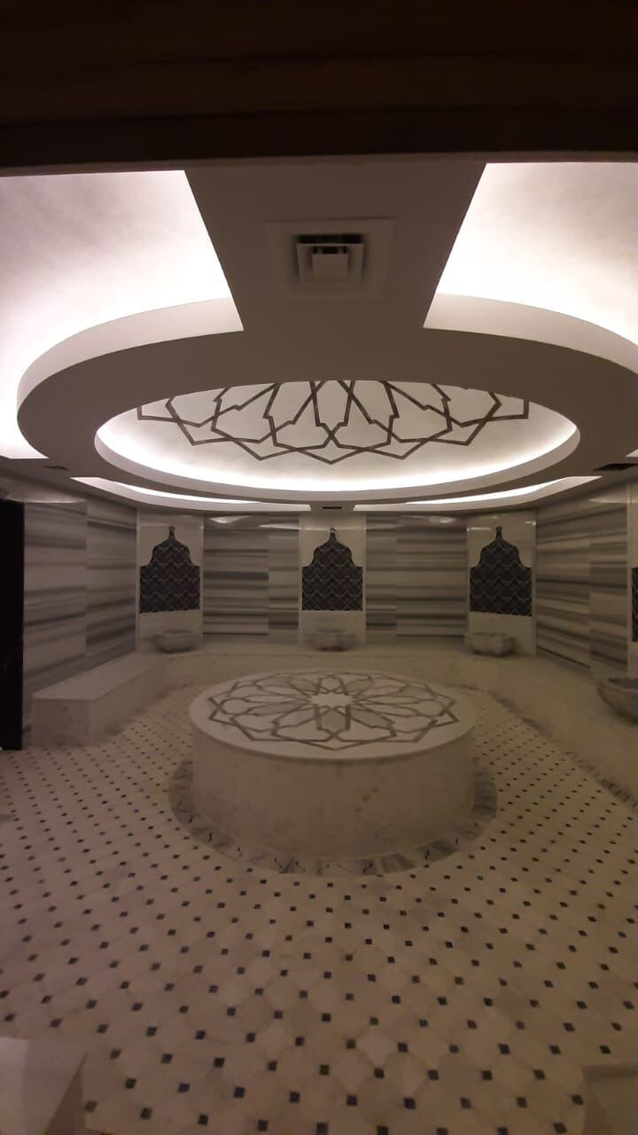 Türk hamamı, naxışlı tavan